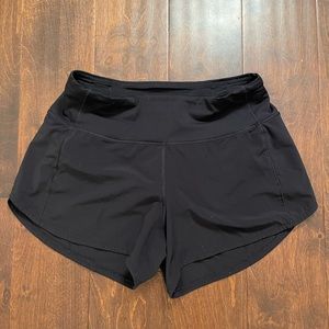 🍋Lululemon🍋 Speed Up Shorts 4” in Black (size 4)
